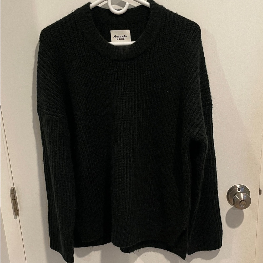 Abercrombie & Fitch Women’s Sweater